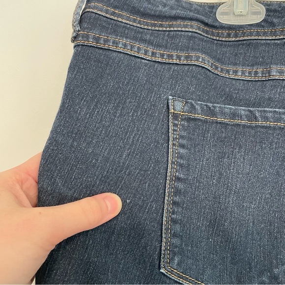 TORRID Plus Size Slim Boot Jean Vintage Stretch Dark Mid Rise Boot Cut 22S SHORT - Picture 14 of 16